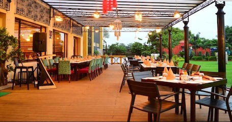 Restaurante. Hotel Shamrock Greens
