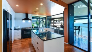 Interior entrance - Edge 18 (Whitsundays)