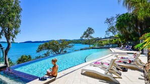 Outdoor pool - Edge 8 (Whitsundays)