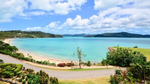 Lake view - Frangipani Apartment 207 (Whitsundays)