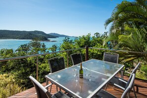 BBQ/picnic Area - Jasmine (Whitsundays)