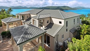 Unclassified image, 5 of 26, button - La Bella Waters 8 (Whitsundays)