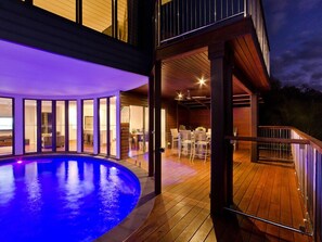 Front of property - evening/night - Nautilus (Whitsundays)