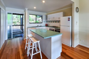 In-room dining - Panorama 15 (Whitsundays)