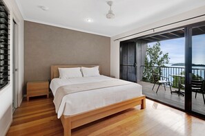 2 bedrooms, iron/ironing board, free cots/infant beds, free WiFi