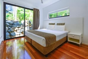 2 bedrooms, iron/ironing board, free cots/infant beds, free WiFi