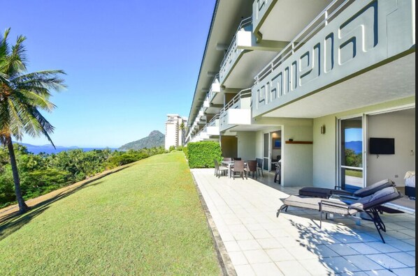 Front of property - Poinciana Lodge 001 (Whitsundays)