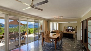 Unclassified image, 2 of 17, button - Poinciana Lodge 004 (Whitsundays)