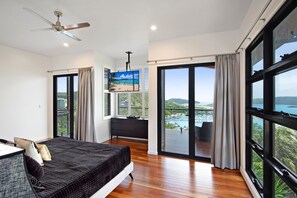 7 bedrooms, iron/ironing board, free cots/infant beds, free WiFi