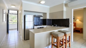 Private kitchen - Whitsunday Apartment West 904 (Whitsundays)