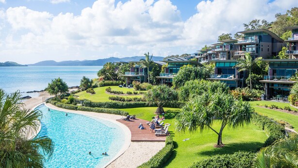 Outdoor pool - Yacht Club Villa 17 (Whitsundays)