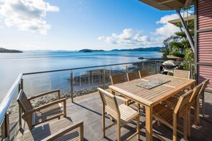 Water view - Yacht Club Villa 17 (Whitsundays)