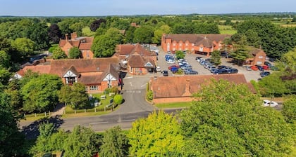 The Charlecote Pheasant Hotel