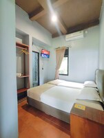 Standard-herbergi | Skrifborð, ókeypis þráðlaus nettenging, rúmföt