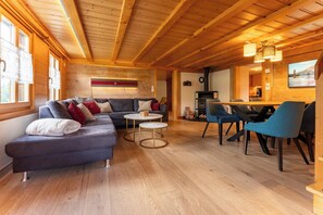 Smart TV, fireplace, video games, stereo