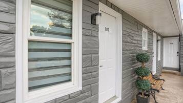 Chambre Simple Affaires | Fer et planche Ă repasser, Wi-Fi gratuit, draps fournis