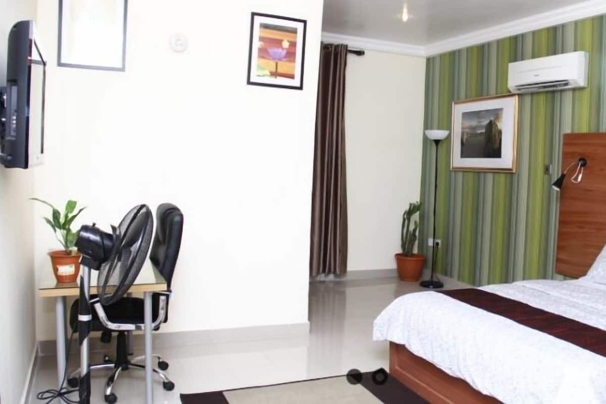 Superior Room | In-room safe, free WiFi, bed sheets
