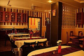 Dagelijks ontbijt met lokale gerechten inbegrepen