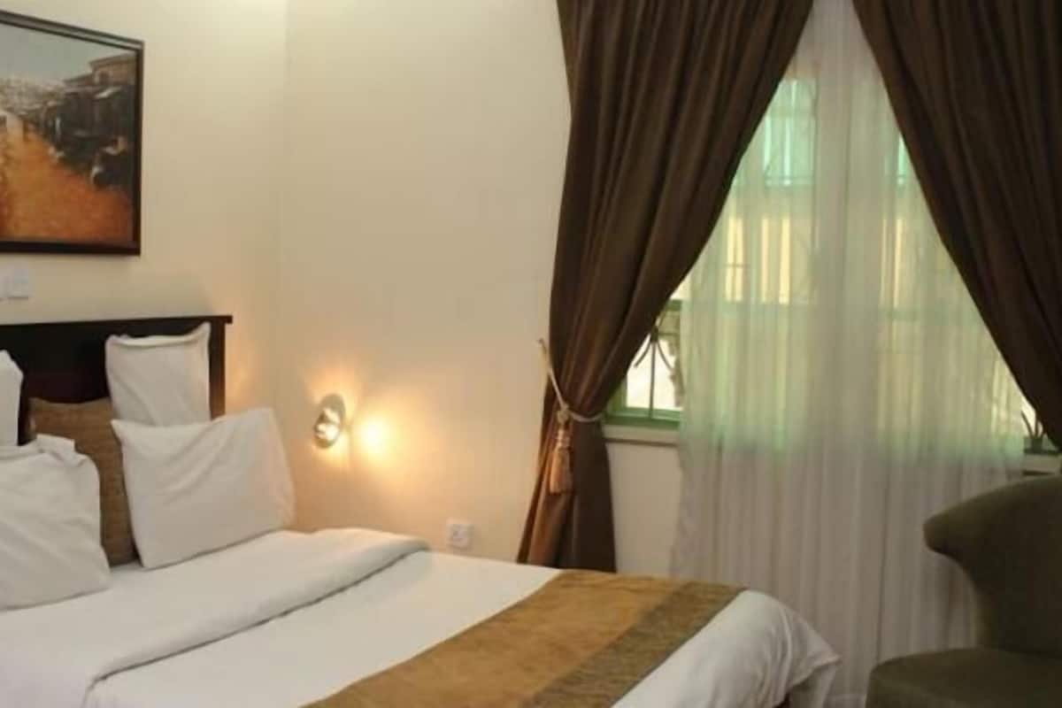 Habitación estándar | Caja fuerte, wifi gratis, ropa de cama