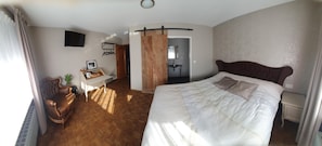 Premium bedding, minibar, individually decorated, individually furnished