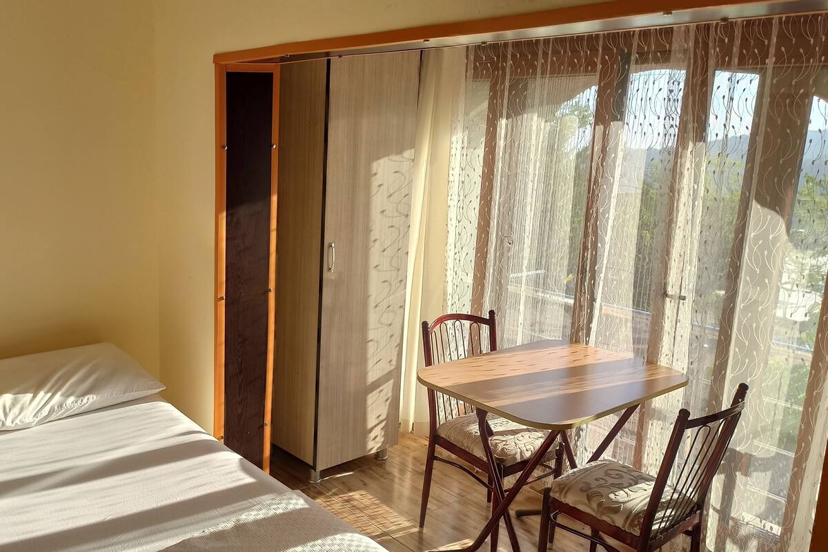 Studio | 1 bedroom, premium bedding, minibar, in-room safe