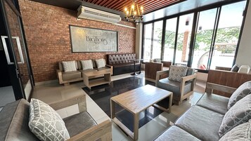 Sala de estar en el lobby