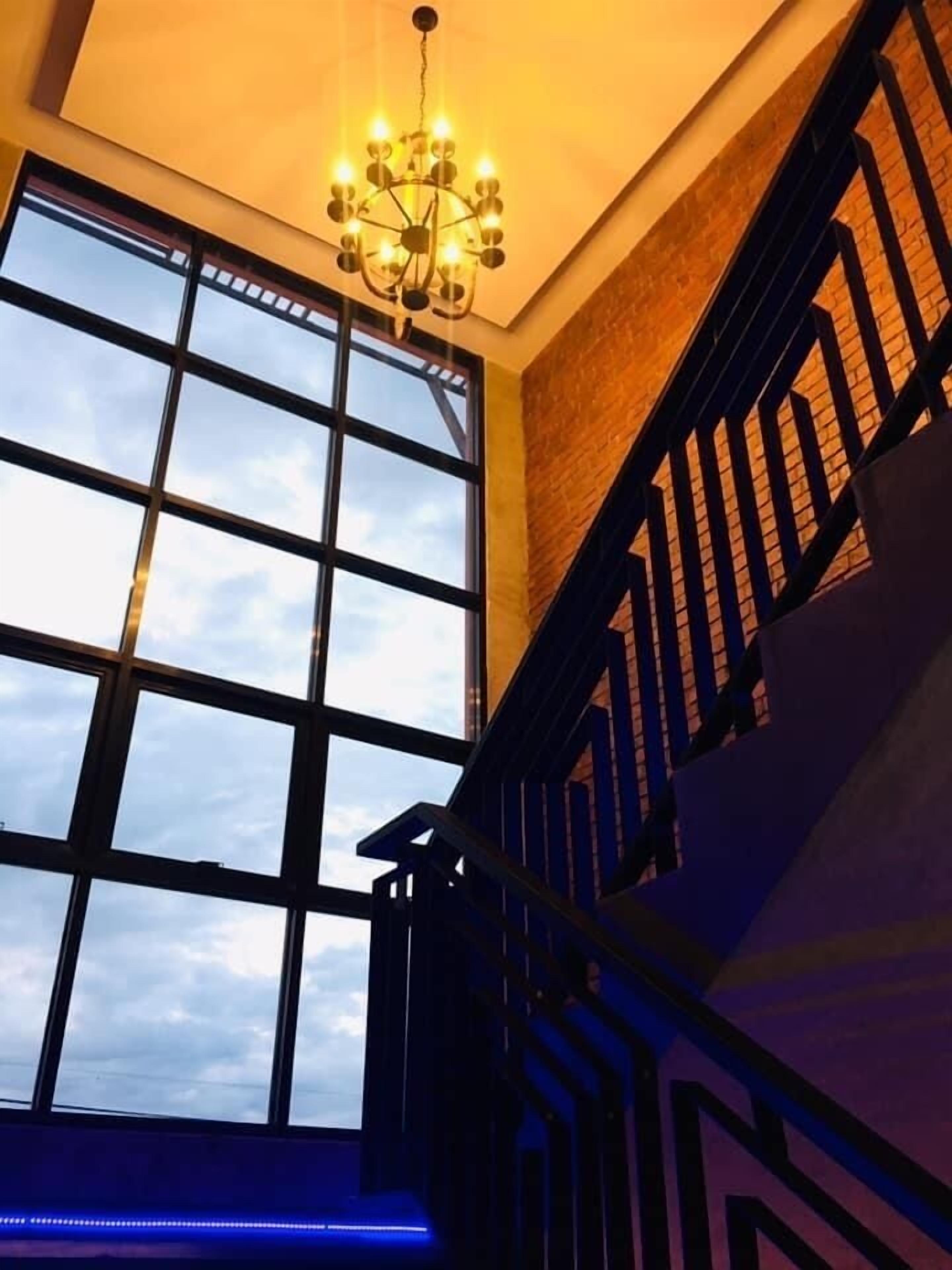 Handrails in stairways