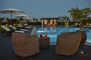 Piscine extérieure