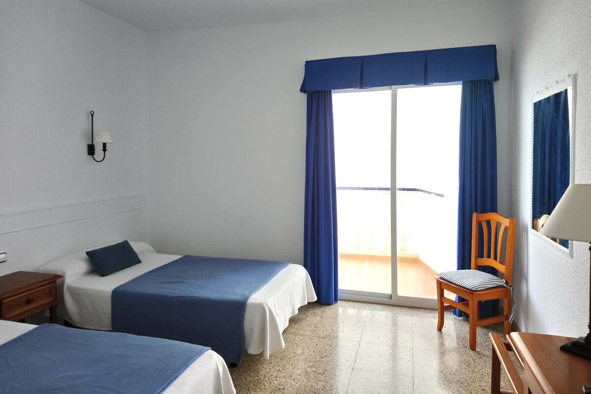Single Room | WiFi (free)