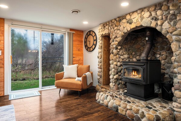 Interior - 4Bd Cozy Alpine House Situated In The Middle Of All Up-North Hot Activities! (Traverse City)