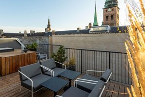 ลานระเบียง/นอกชาน