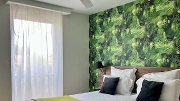 1 bedroom, blackout curtains, soundproofing, iron/ironing board