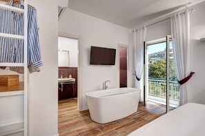 3 chambres, fer et planche à repasser, lit parapluie, Wi-Fi gratuit