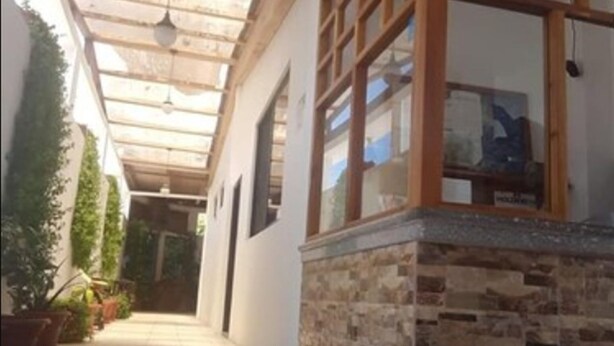 Reception - La Mirada De Solitario George (Puerto Ayora)