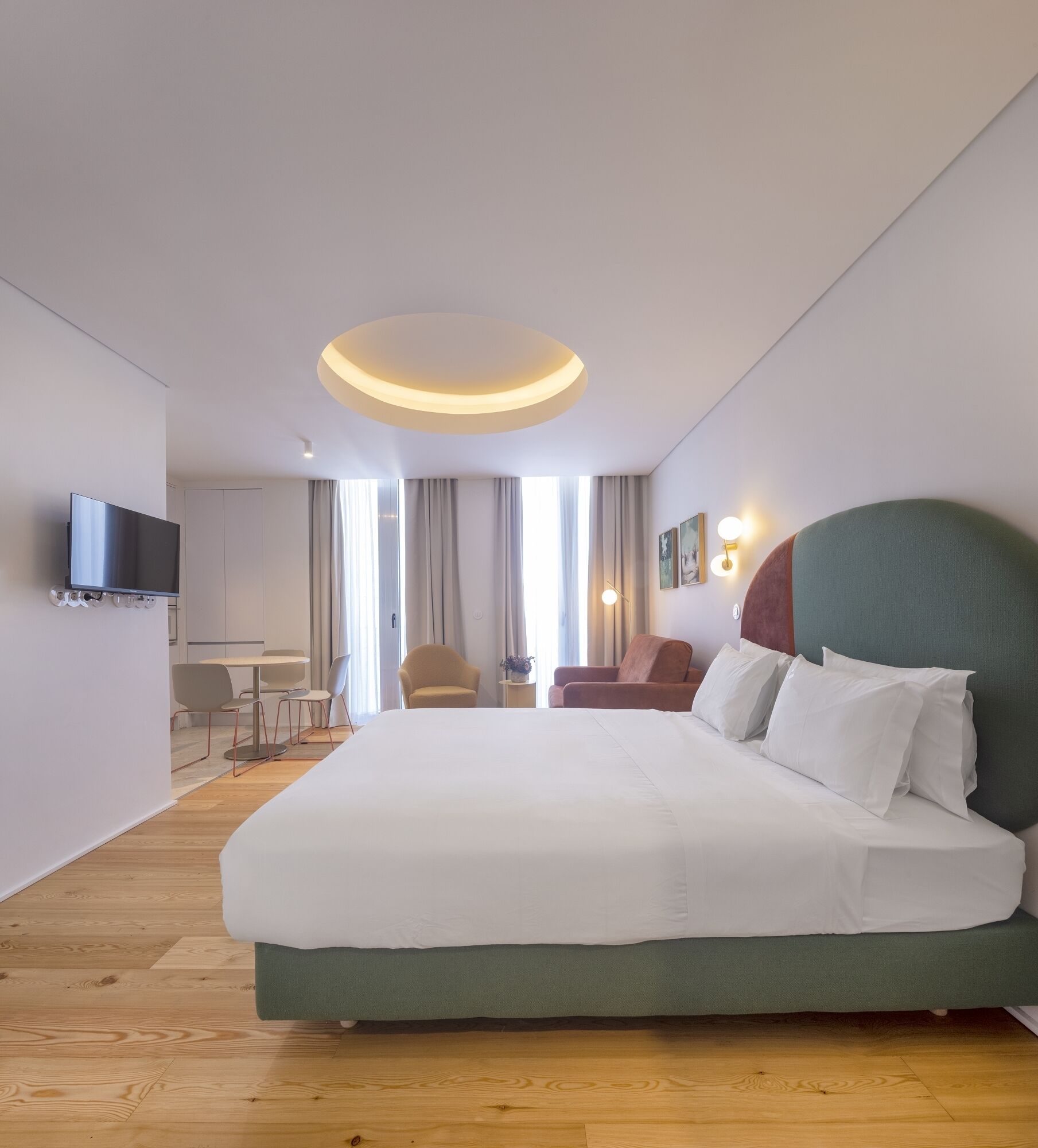 Estudio superior | Caja de seguridad en la habitación y insonorización 