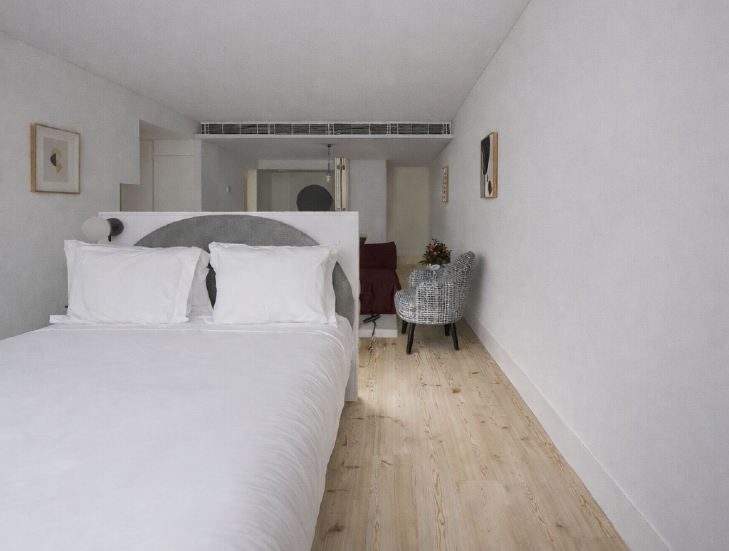 Studio supérieur | Coffre-fort, fer et planche à repasser, lit de bébé (supplément)