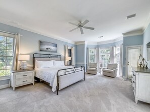 5 Schlafzimmer, Bügeleisen/Bügelbrett, Internetzugang, Bettwäsche