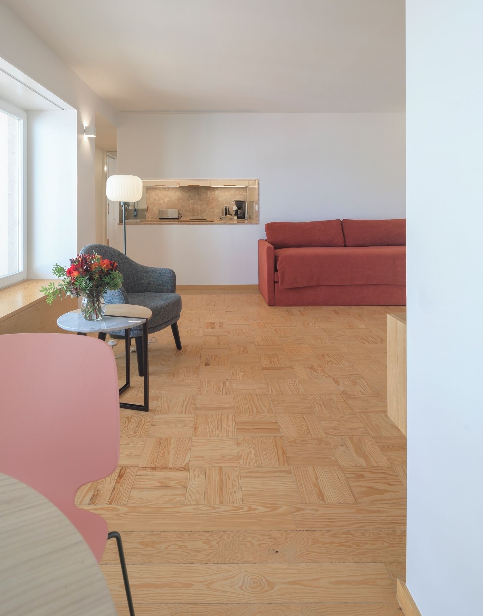 Deluxe Apartment, 1 Bedroom | Living area | 43-inch flat-screen TV with cable channels