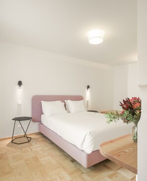 Apartment, 2 Bedrooms | Premium bedding, in-room safe, soundproofing, iron/ironing board - Lisbon Serviced Apartments - Principe Real (Lisbon)