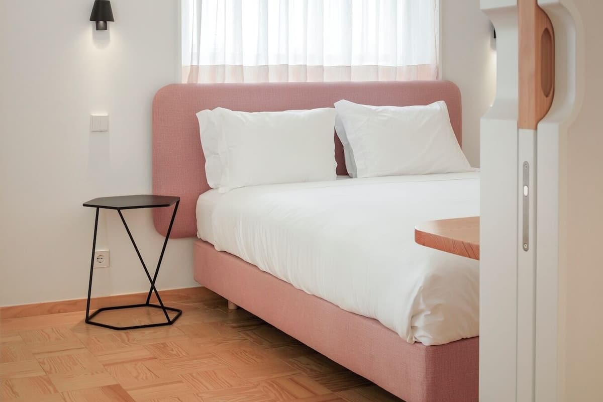 Deluxe Apartment, 1 Bedroom | Premium bedding, in-room safe, soundproofing, iron/ironing board