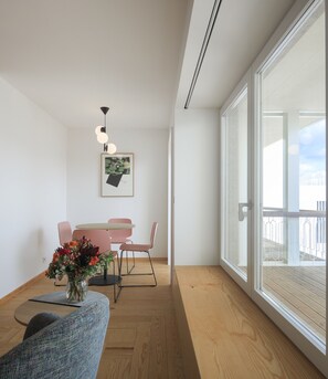 Deluxe Apartment, 1 Bedroom | Living area | 32-inch LCD TV with cable channels, TV - Lisbon Serviced Apartments - Principe Real (Lisbon)