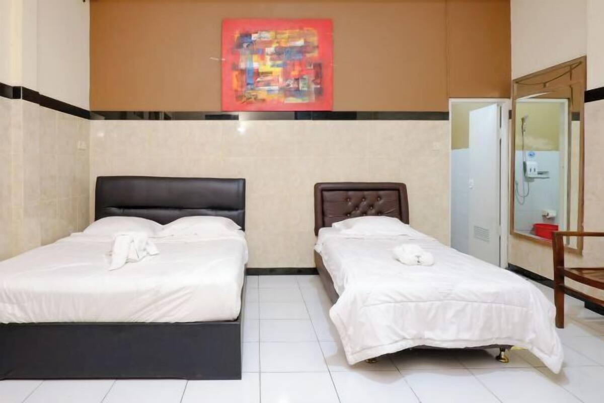 1 bedroom, desk, rollaway beds, free WiFi