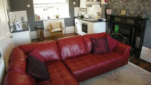 TV - Moon River (Goodwick)