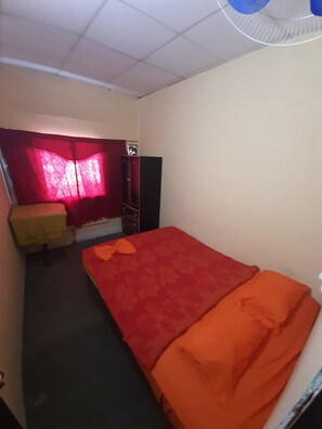 Habitació doble | Wifi gratuïta i roba de llit