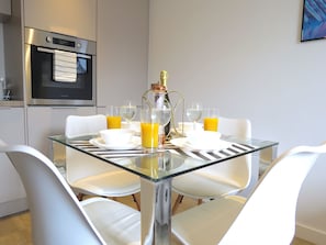 Apartment, 1 Bedroom | Private kitchen