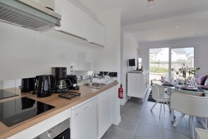 Frigorifero, microonde, forno, lavastoviglie