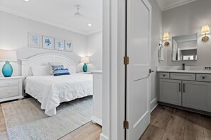 4 bedrooms, iron/ironing board, WiFi, bed sheets - LUXURY COASTAL COTTAGE, PROFESSIONALLY DECORATED, COMMUNITY POOL, LAGOON VIEW!!! (Gulf Shores)