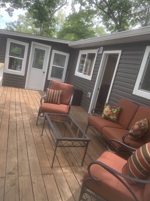 Terrace/patio - LIKE NEW! Private Lake House in a beautiful wide cove! 5 1/2 MM Gravois Arm (Gravois Mills)