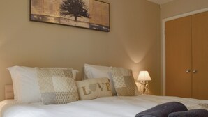2 chambres, accès au Wi-Fi (inclus), literie fournie