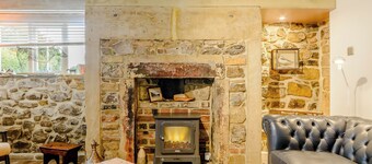 2 bedroom accommodation in Belford